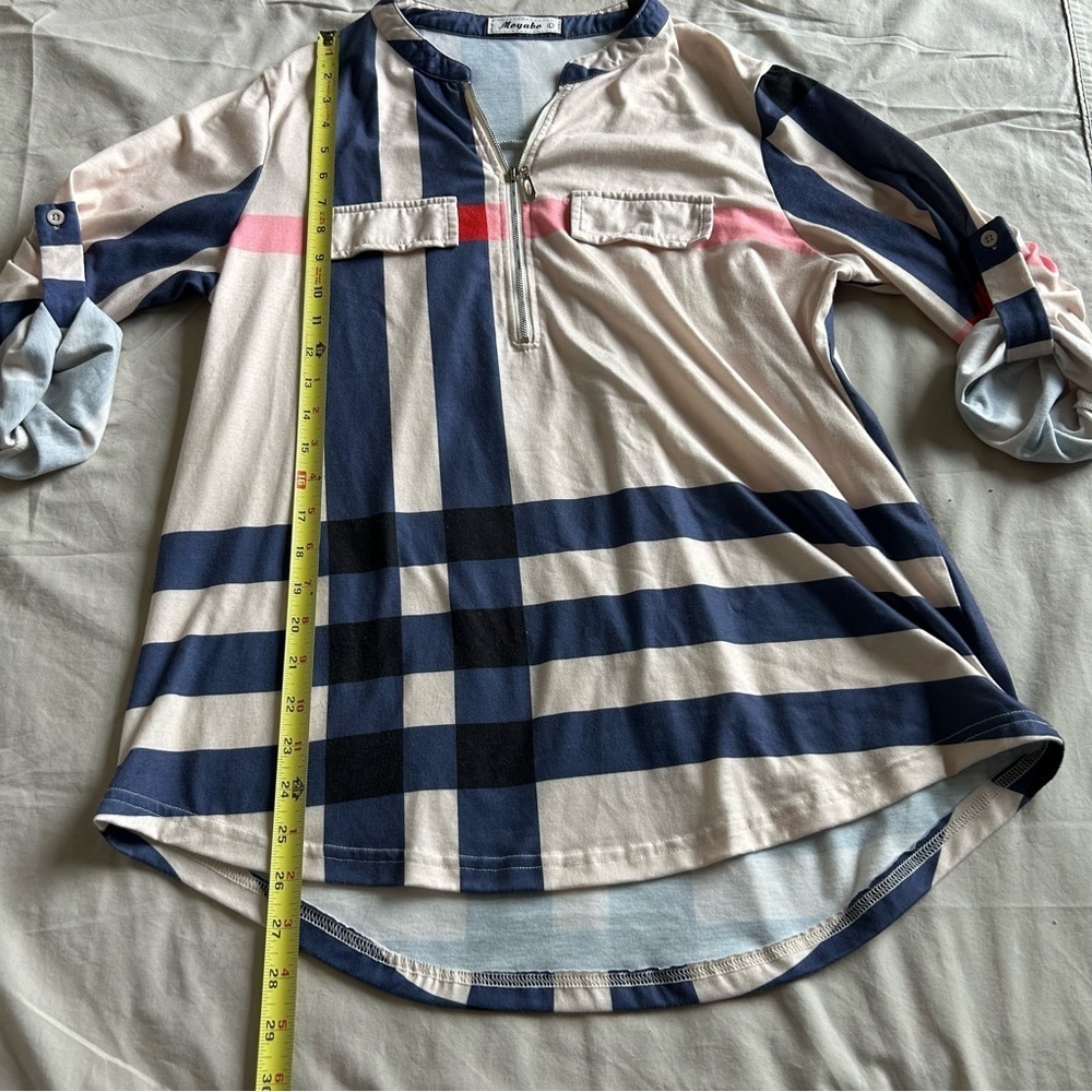 Moyabo Everyday, Business Casual, Normcore Striped 3/4 Sleeve Top with Zipper - Picture 3 of 5
